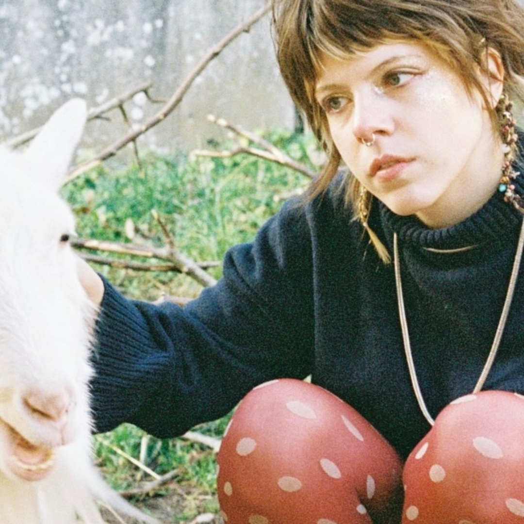 Ada and the Jury + Support: Bare_jonas