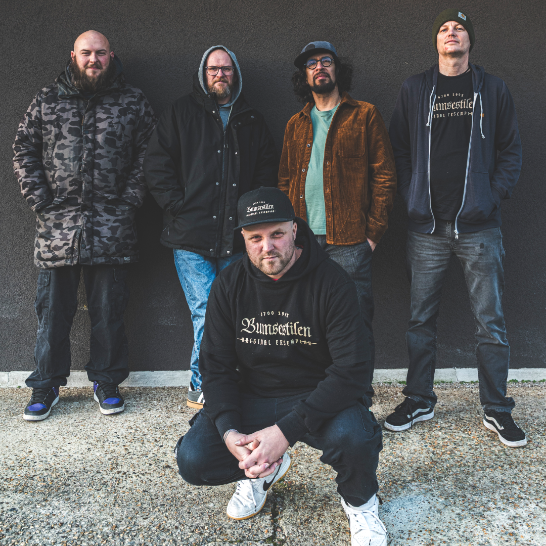 Bumsestilen x Brun Frekvænz